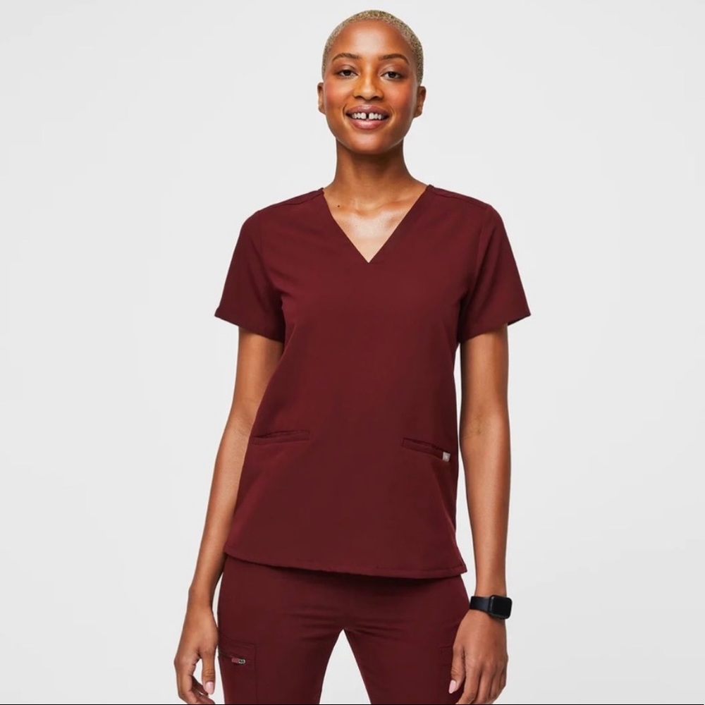 Figs Set Burgundy